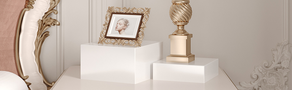 PecMuikee acrylic riser shelf in bedroom