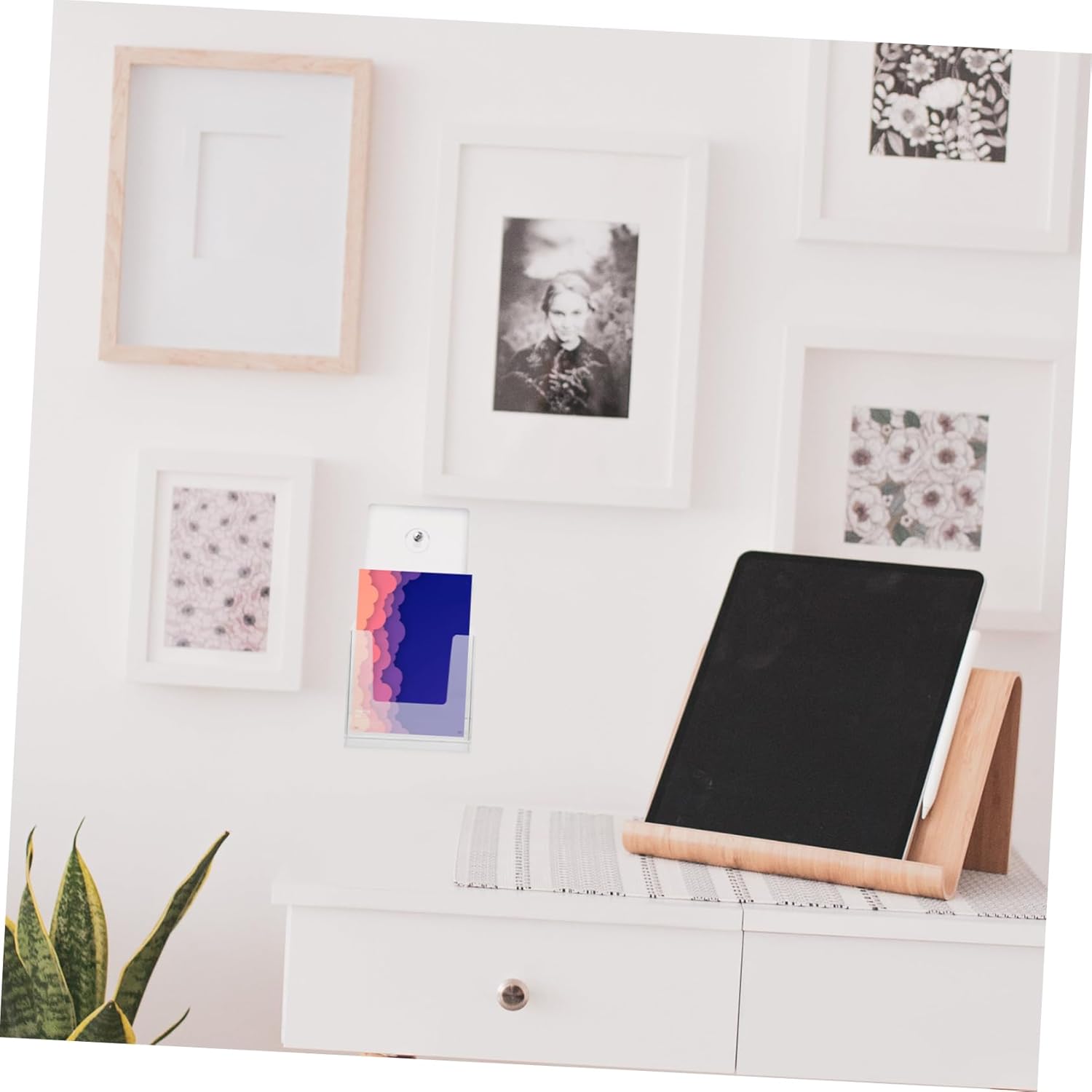 Wholesale KICHOUSE Acrylic Brochure Holder Stand Multi Desktop Organizer for Office Pamphlet Display Stand for Easy Access to Important Documents and Catalogs China Factory Bulk Supply
