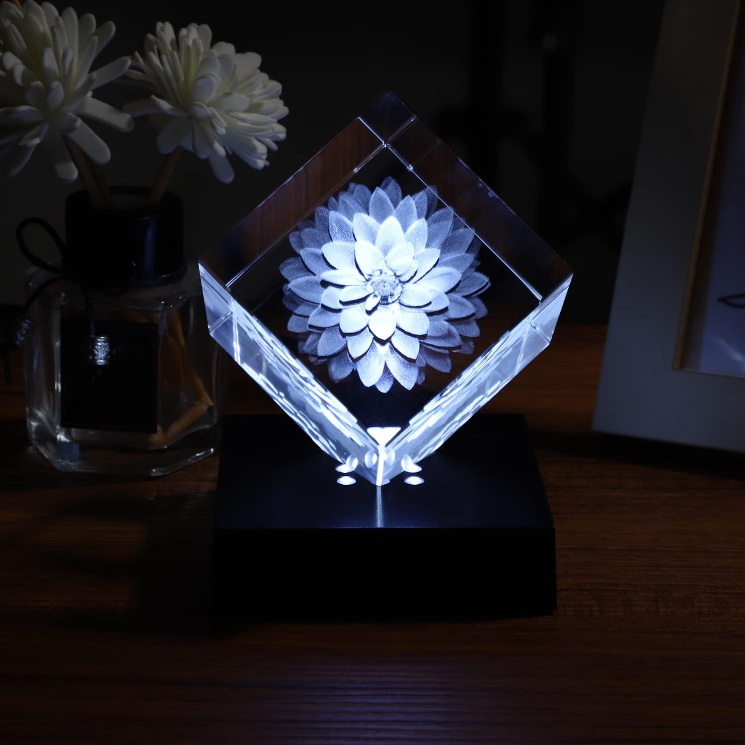 ODM Facmogu LED Lights Base for Crystal 3D Glass Art, Plactic Pedestal Color Show Stand for Crystal Awards, Trophies, Statues, Figurines,USB Powered LED Display Base Stand (White) Custom Logo Service