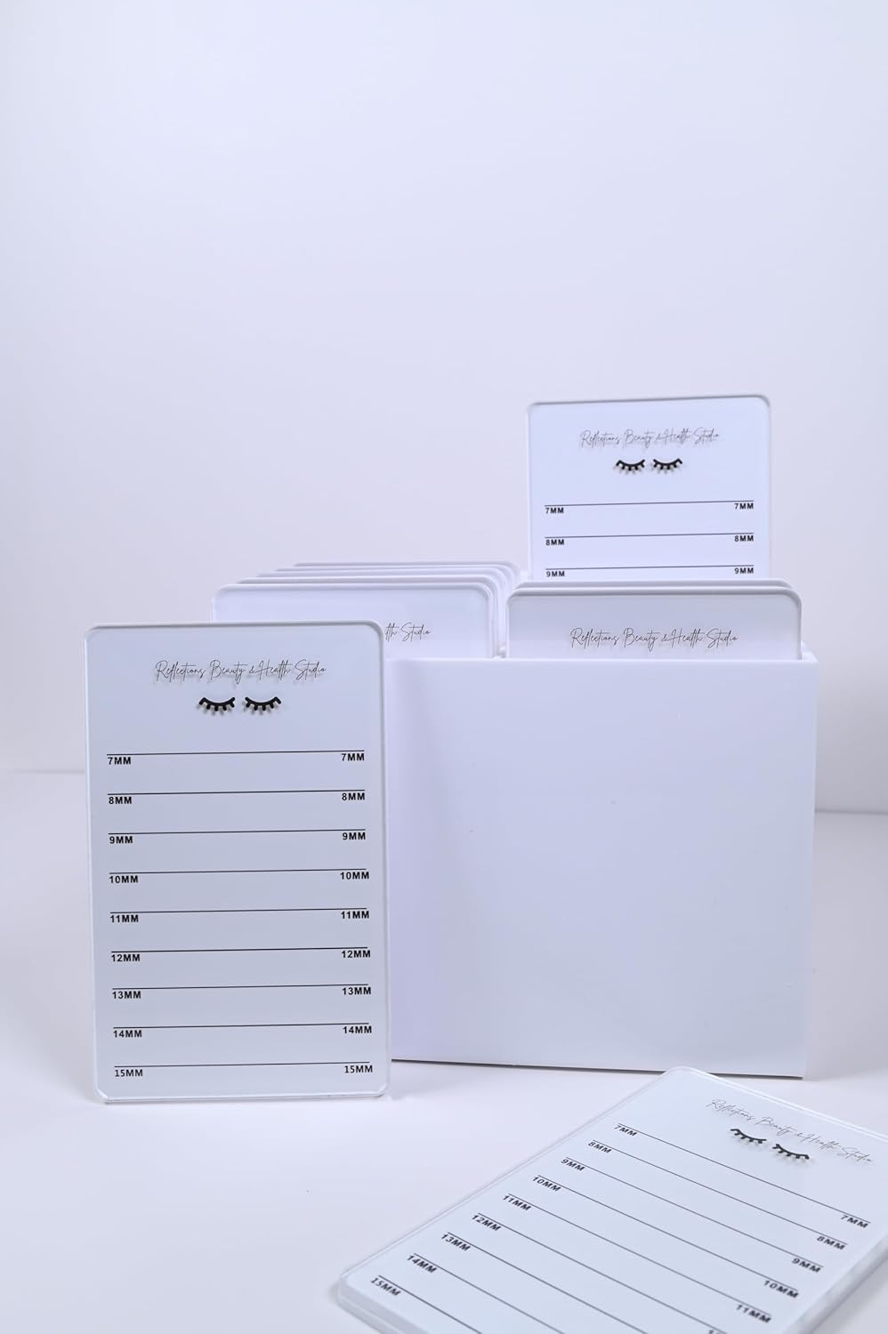 Private Label Acrylic Eyelash Storage Box,Eyelash Holder Extension Tool,Makeup Organizer False Eyelashes Glue Pallet Holder, Grafting Eye lashes Close-Packed Display with Pallets Custom Logo Service