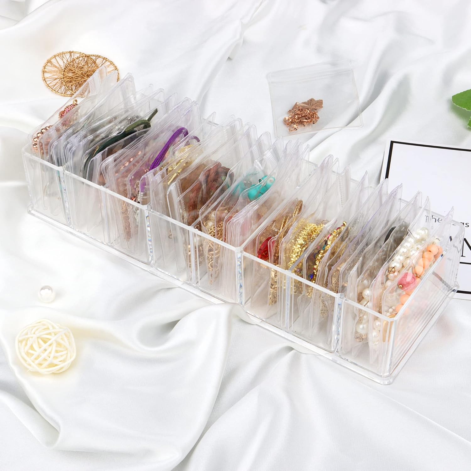 Direct Manufacturer DesignSter Acrylic Jewelry Box with Jewelry organizer Bag Anti-Oxidation for Rings, Necklace, Bracelets, Stud, and Earrings Storage Low MOQ