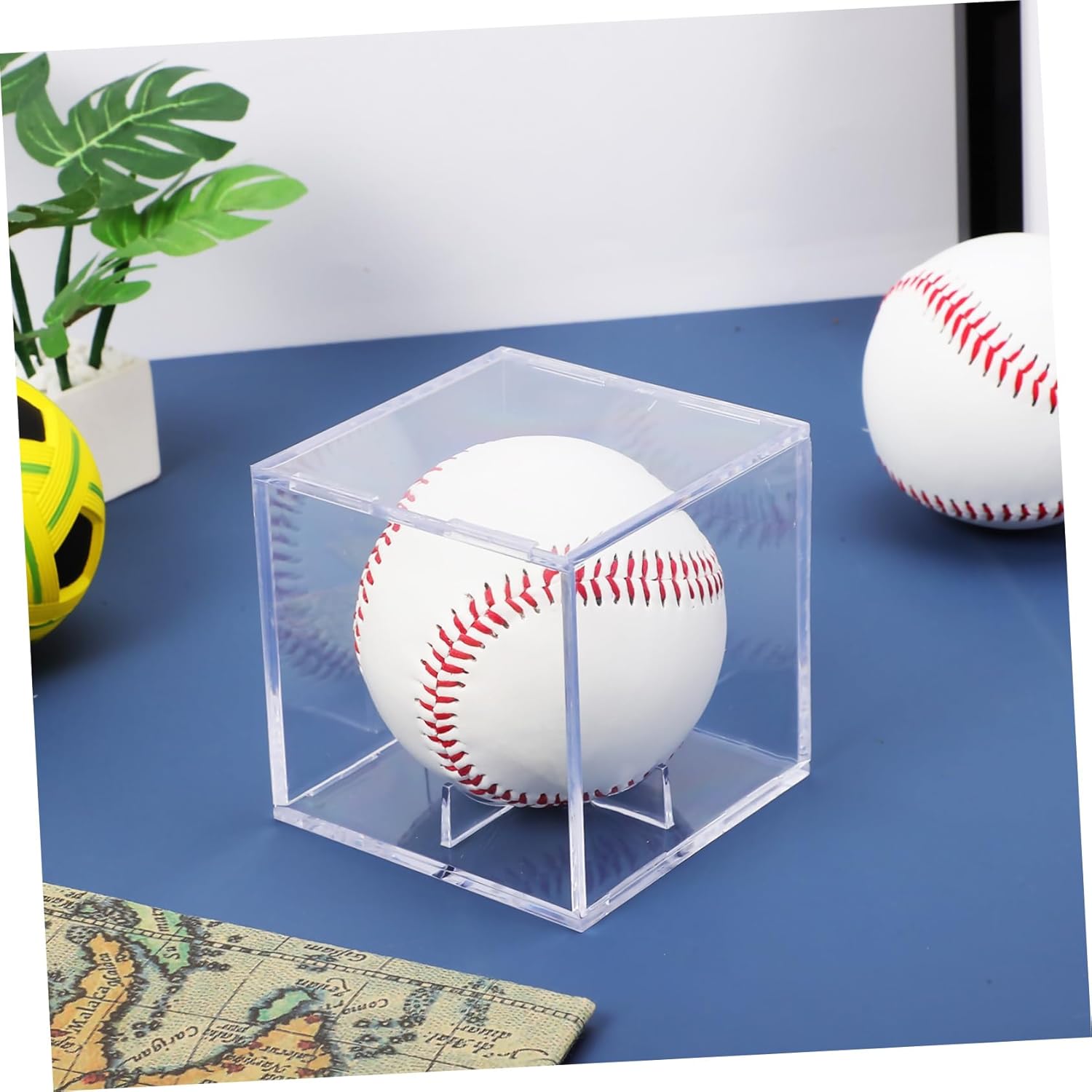 ODM Toyvian 2Pcs Baseball Display Cube Clear Baseball Holder Base Elegant Design for Autographed Balls Protects Collectibles and Memorabilia Baseball Display Custom Logo Service