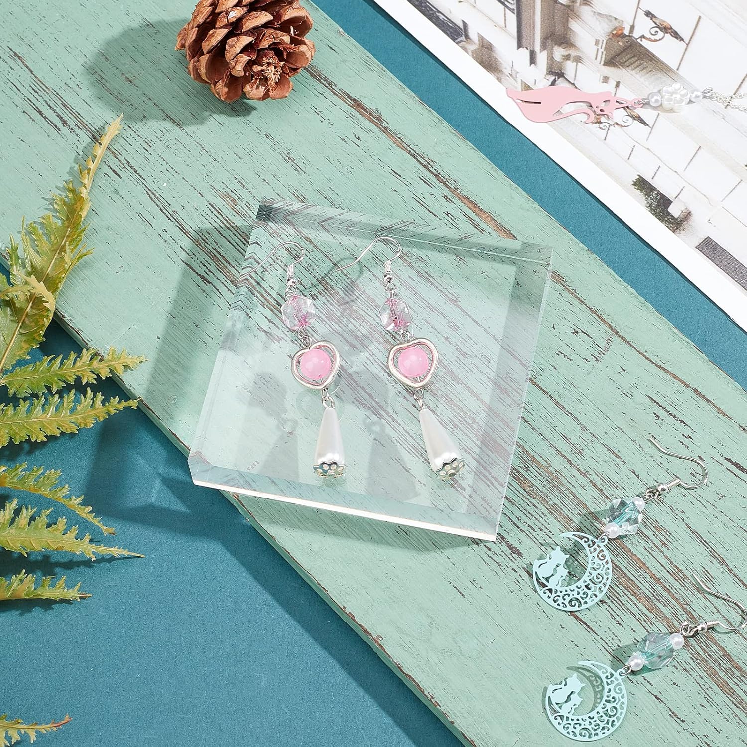 ODM CREATCABIN Square Clear Polished Acrylic Display Base Transparent Cube Pedestal Jewelry Ring Display Stands Photography Props Background for Showing Collectibles Jewelry Cosmetics Garage Kit 3.15 Inch Custom Logo Service
